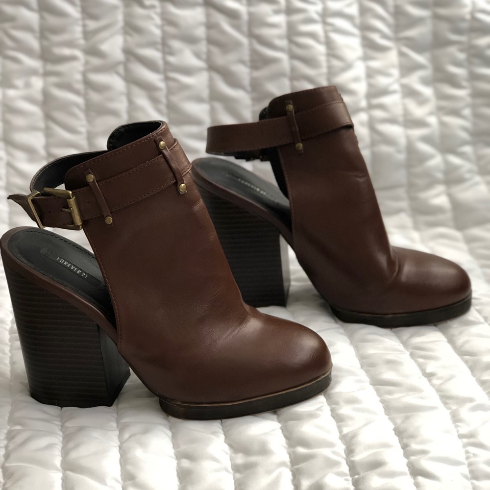 Forever 21 Cutout Ankle booties